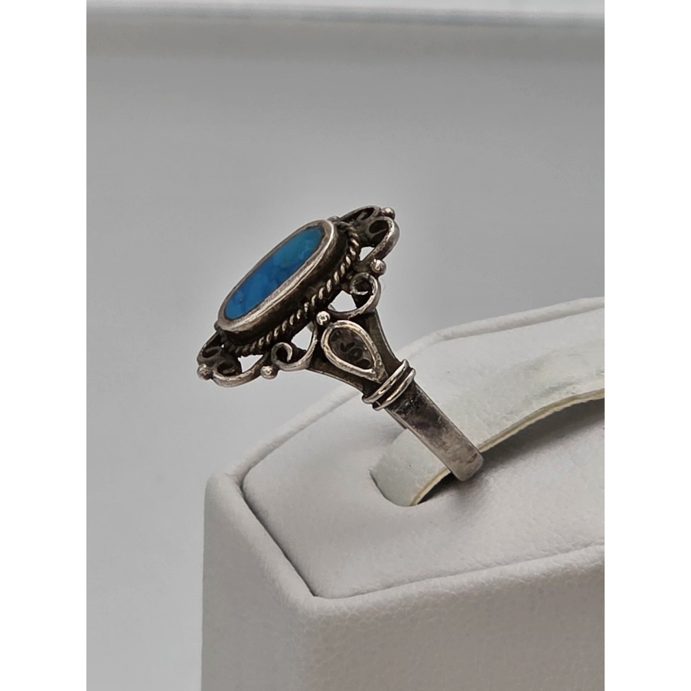 Adams Sterling Silver Ring with Blue Oval Stone Size 7 - Picture 3 of 11